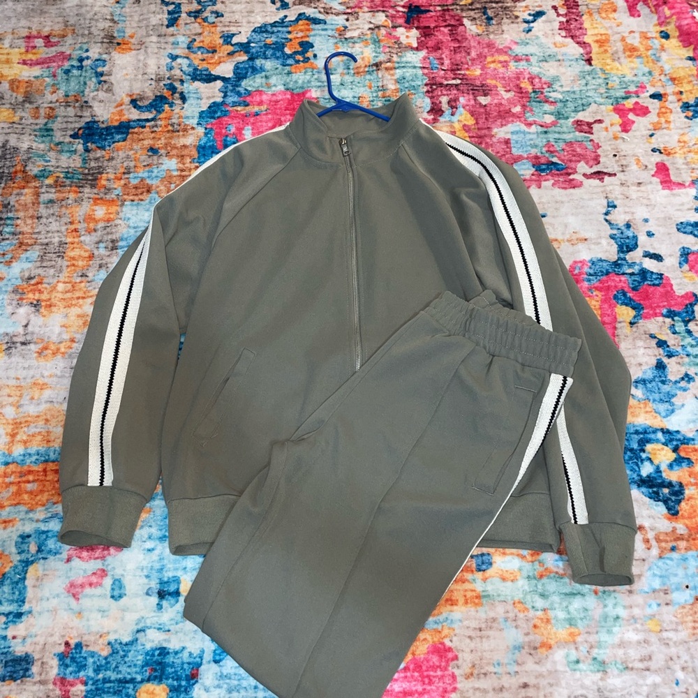 Men’s Sweatsuit